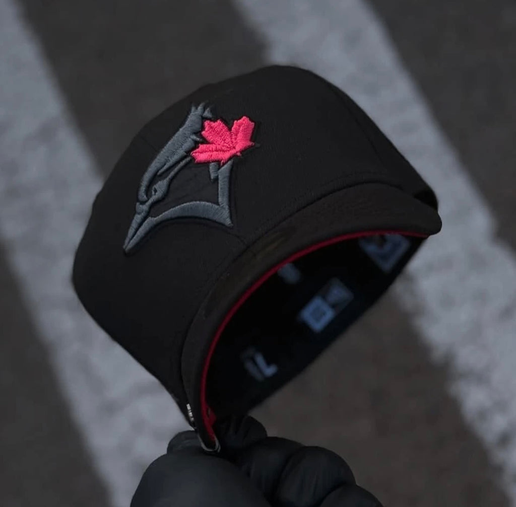 NEW ERA 59FIFTY TORONTO BLUE JAYS PINK BOTTOM EDITION