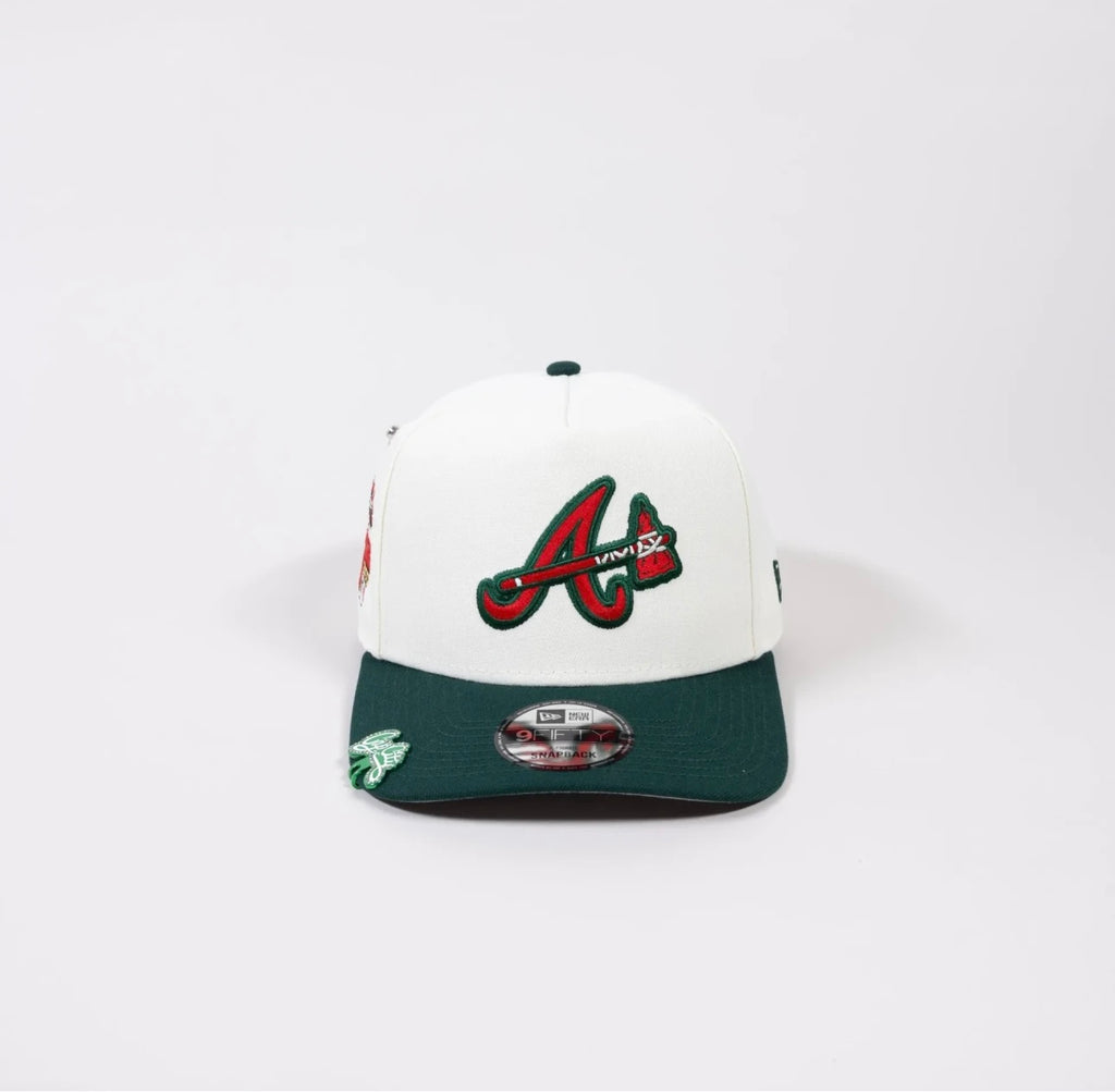 NEW ERA EXCLUSIVE 59FIFTY CHROME WHITE GREEN ATLANTA BRAVES WS