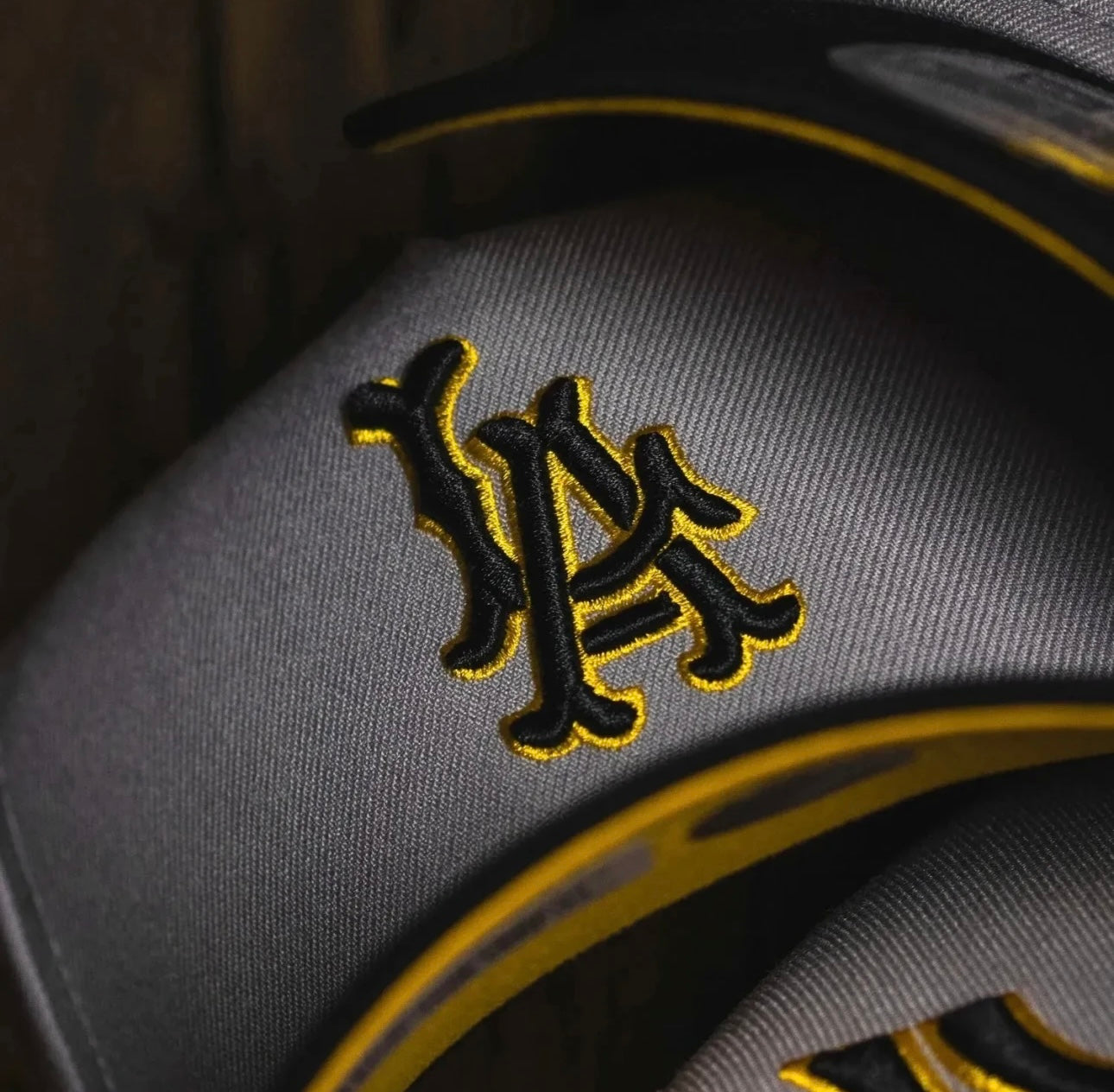 NEW ERA 59FIFTY SNAPBACK LOS ANGELES DODGERS BLACK & GOLD