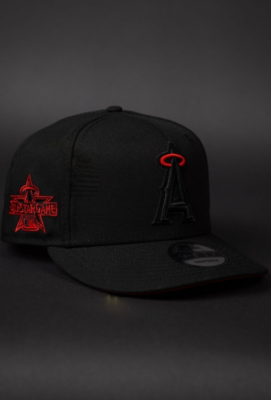 NEW ERA 9FIFTY SNAPBACK LOS ANGELES ANGELS BLACK & RED