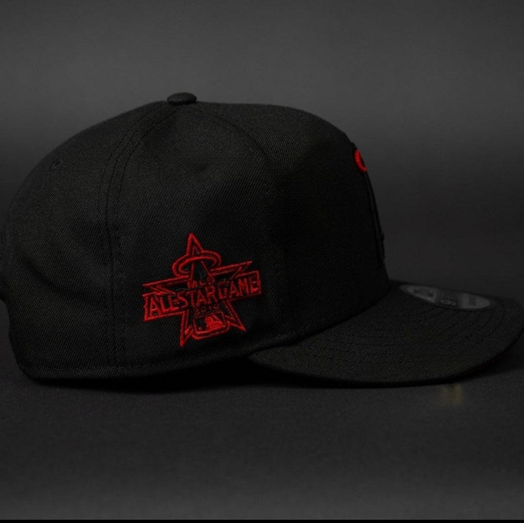 NEW ERA 9FIFTY SNAPBACK LOS ANGELES ANGELS BLACK & RED
