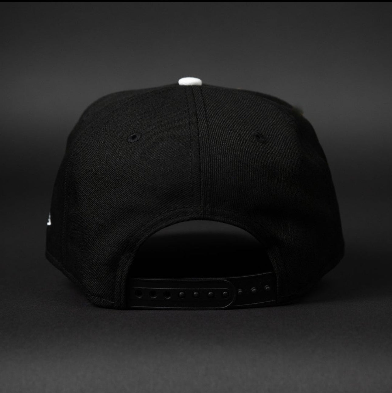 NEW ERA 9FIFTY SNAPBACK CHICAGO WHITE SOX EDITION BLUE ROSE